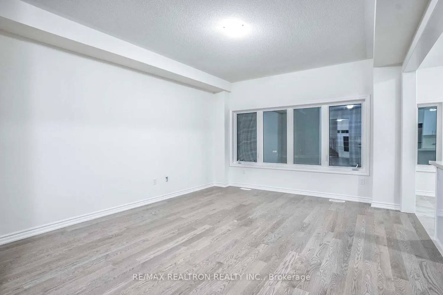 1502 Harker Street photo 3