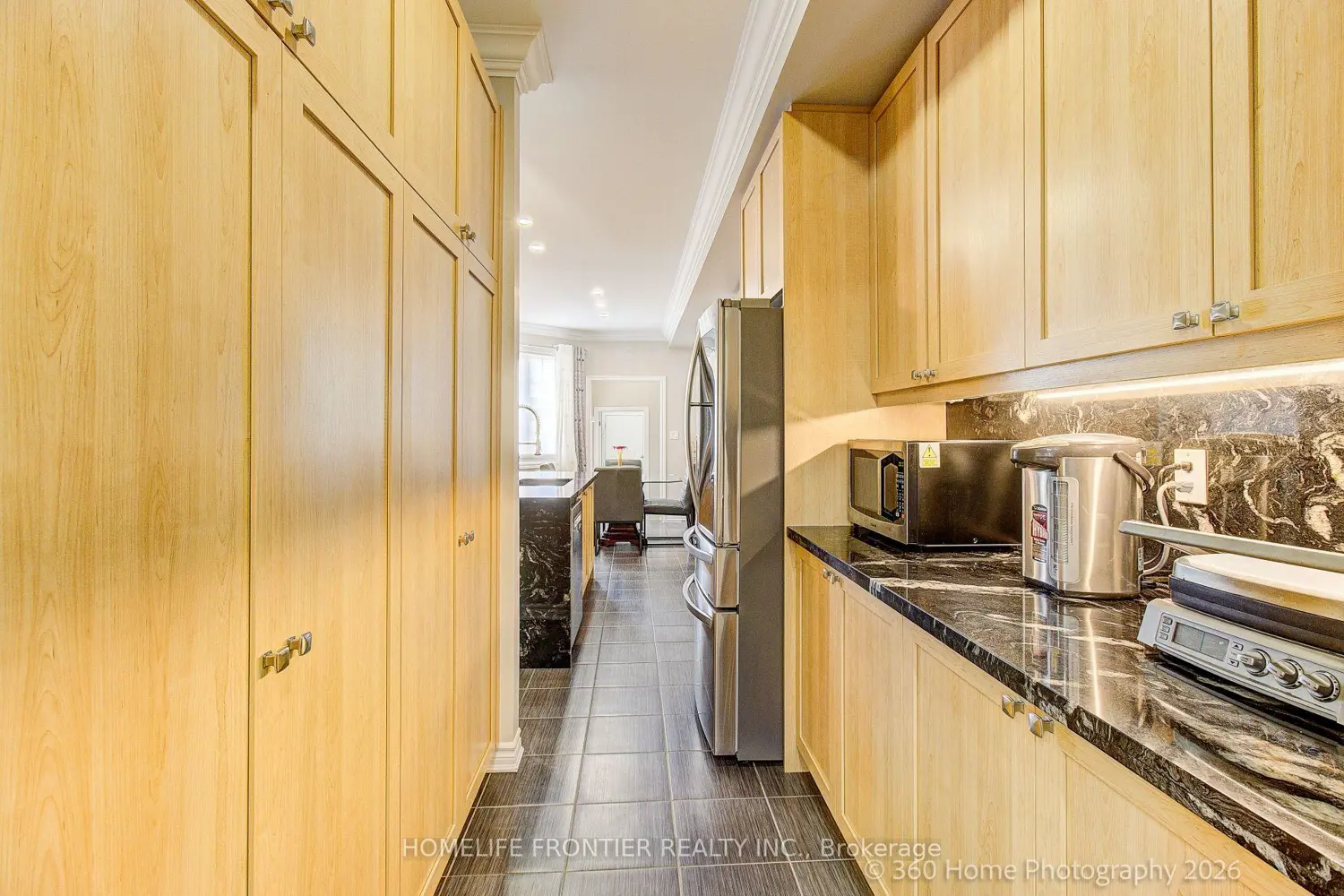 175 Beechborough Crescent photo 4