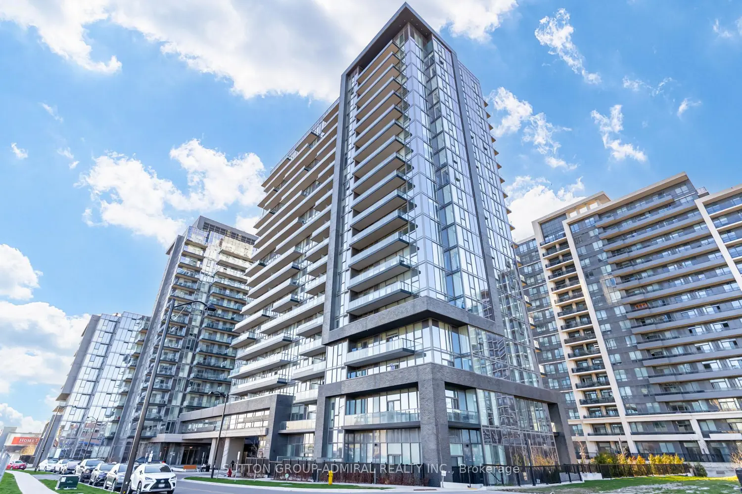 20 Gatineau Drive 1010