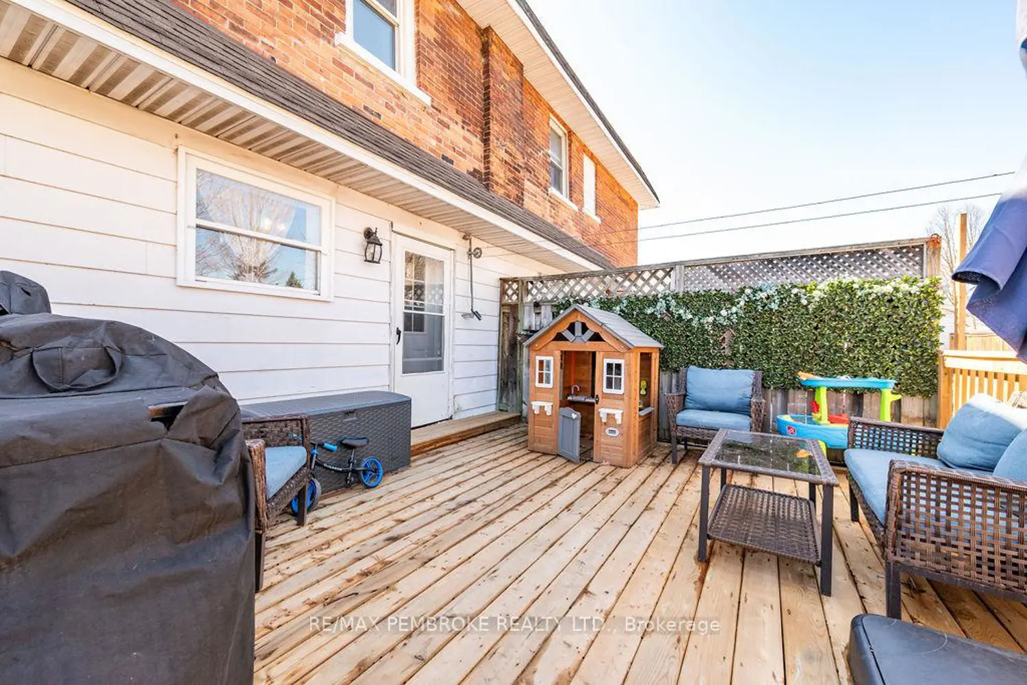 503 Miller Street photo 3