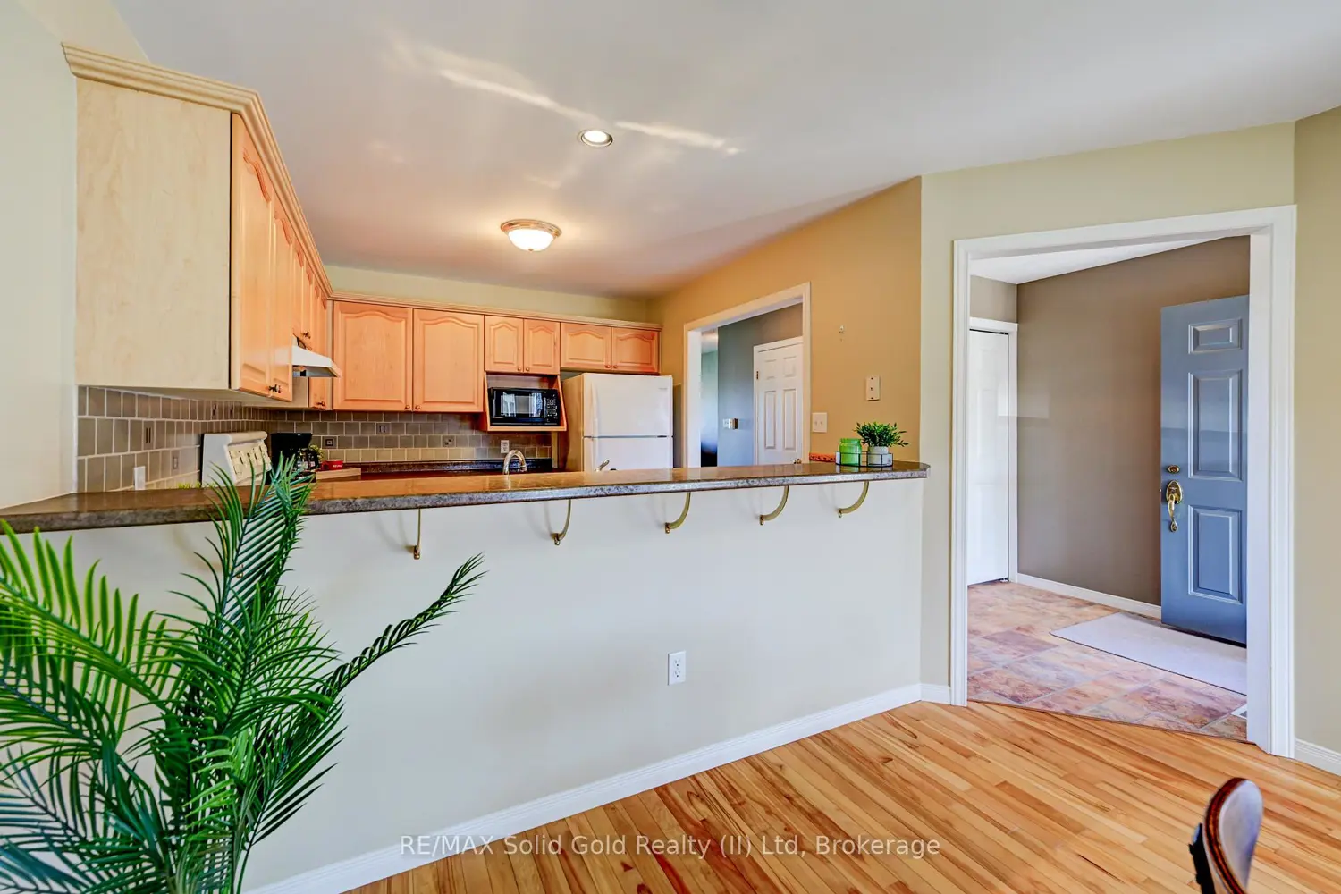 1662 Erbs Road 8 photo 5