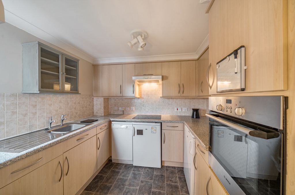 Additional image 10 of 1 bed flat for saleSwan Lane, Faringdon, Oxfordshire SN7