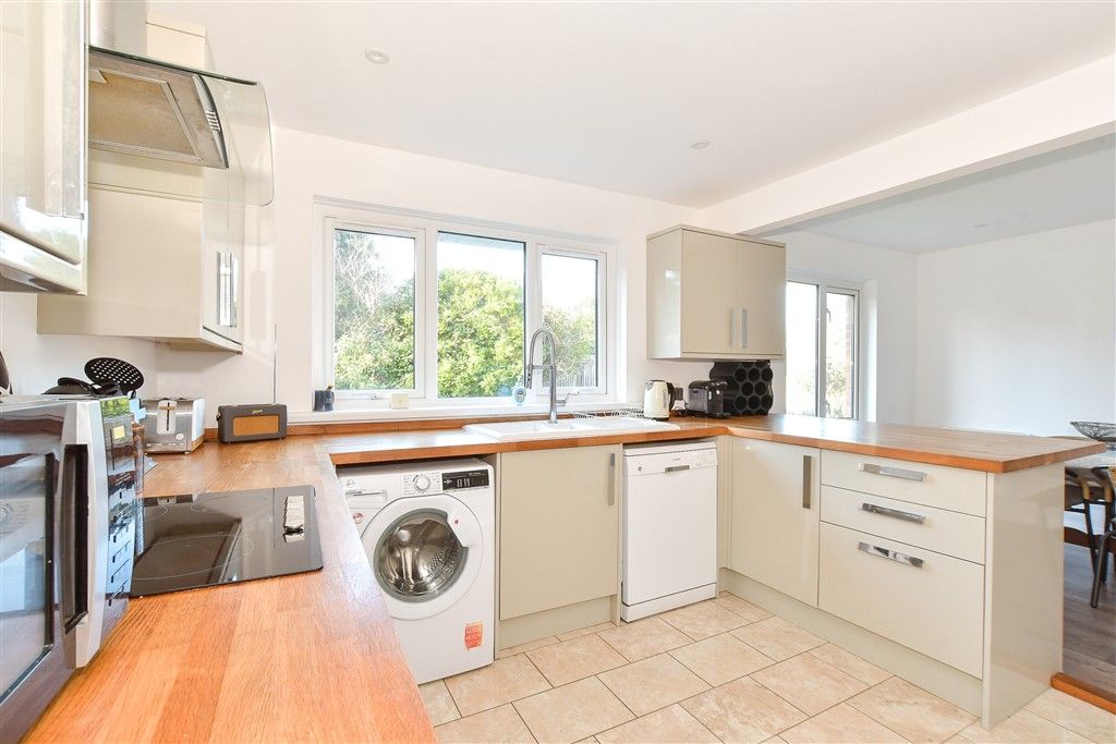Additional image 17 of 4 bed chalet for saleVictoria Road, Freshwater, Isle Of Wight PO40