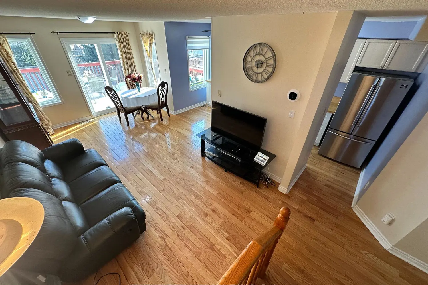 89 Ravenscliffe Court photo 3
