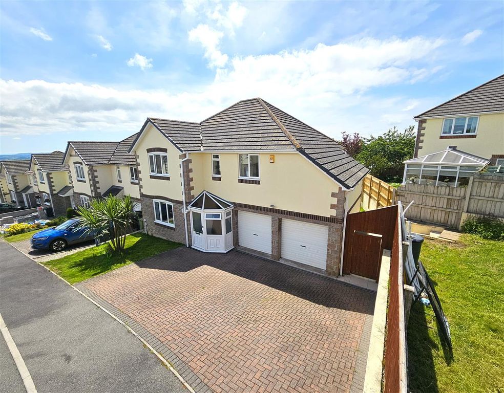 4 bed detached house for saleAll Saints Park, St. Anns Chapel, Gunnislake PL18