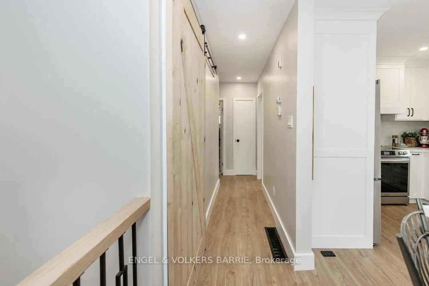 Additional image 7 of 68 Ottaway Avenue