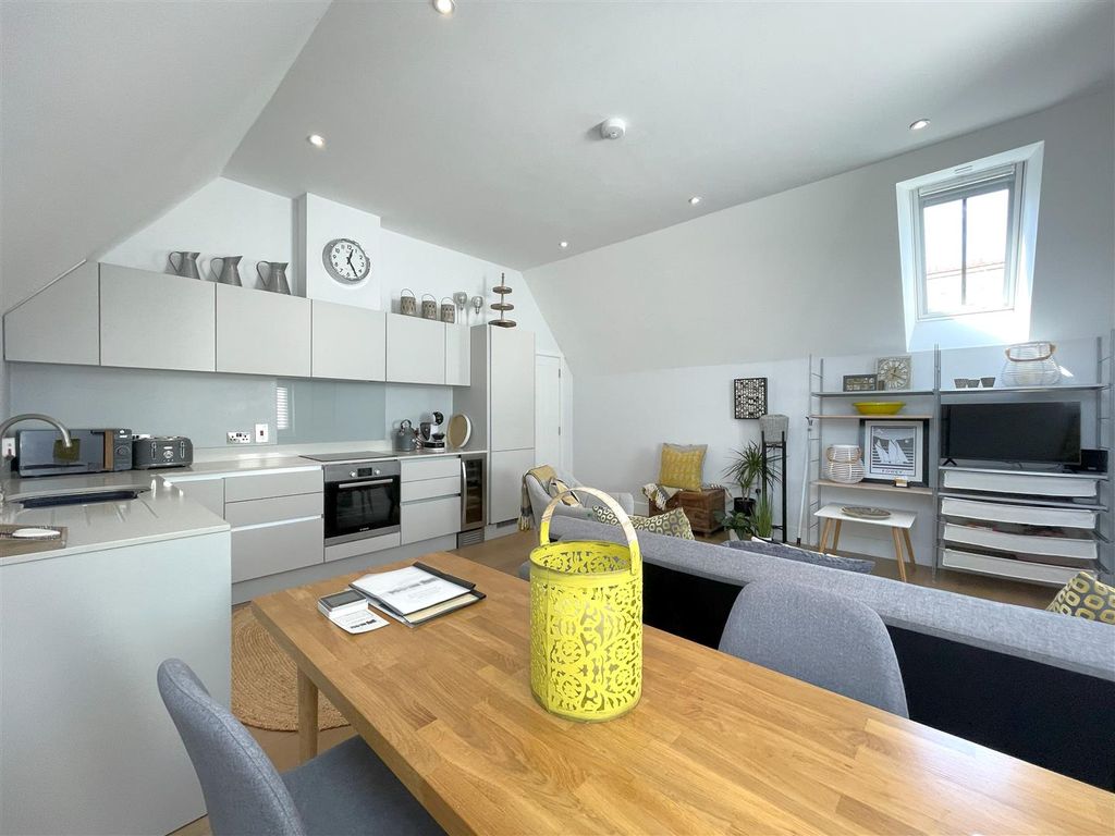 Additional image 16 of 2 bed flat for saleStation Road, Fowey PL23