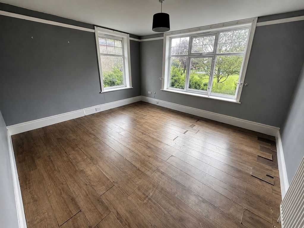 Additional image 5 of 2 bed flat for saleEleanor Street, Grimsby, Lincolnshire DN32