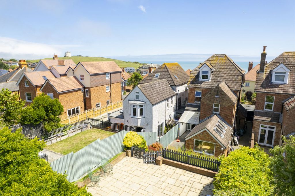 Additional image 5 of 5 bed detached house for saleWear Bay Crescent, Folkestone CT19