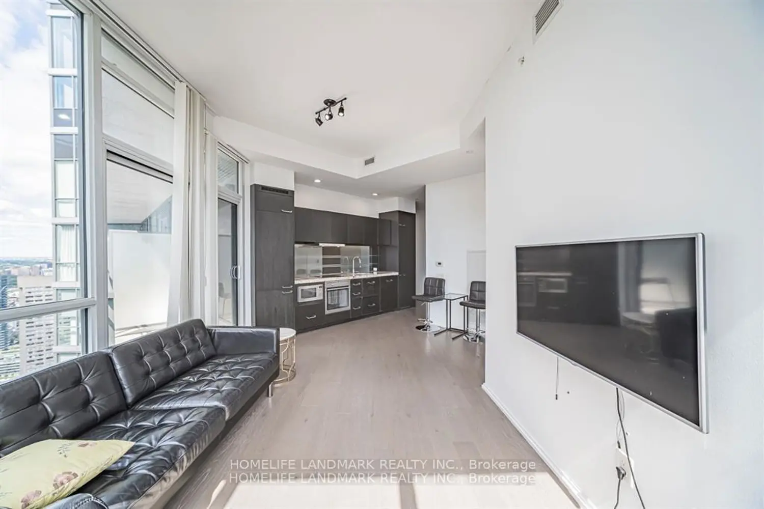 Additional image 6 of 45 Charles Street 5202