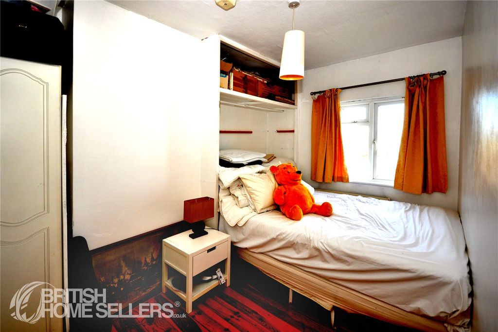 Additional image 15 of 4 bed semi-detached house for saleHind Crescent, Erith DA8
