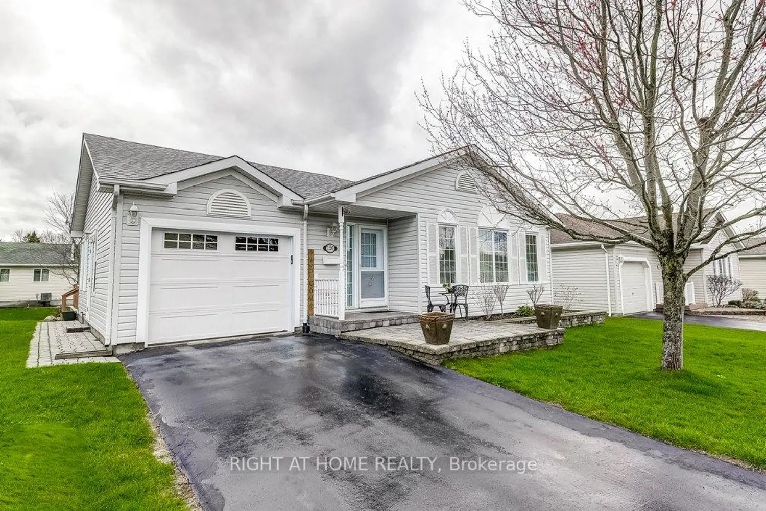 126 Glenariff Drive photo 2