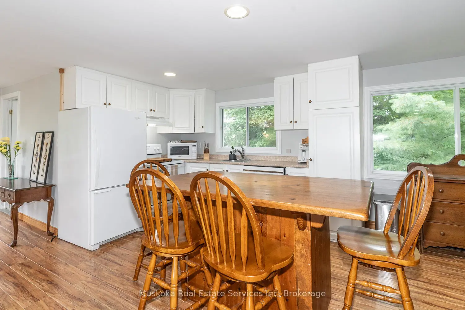250 Wapaska Crescent photo 3