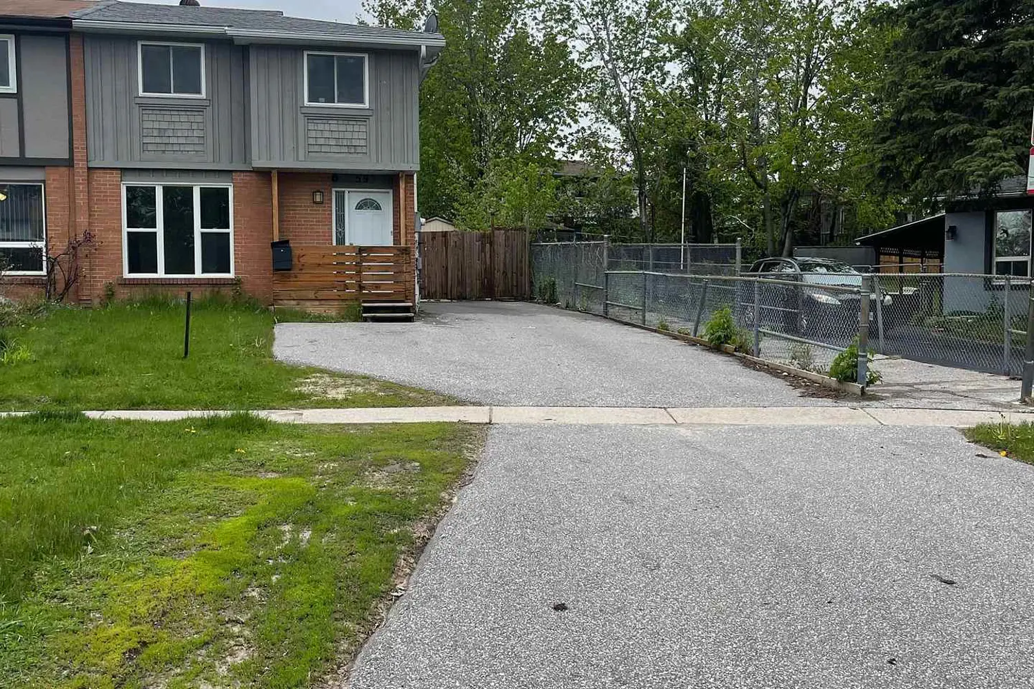 59 Chaucer Crescent
