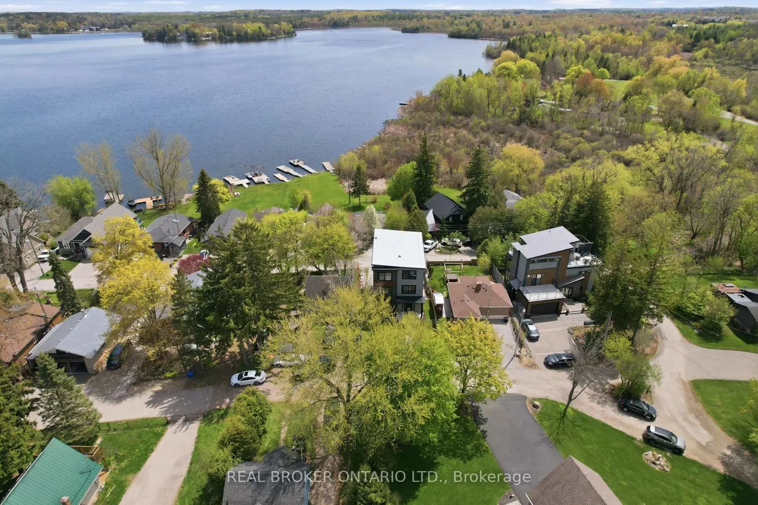 17 Maple Trail photo 2