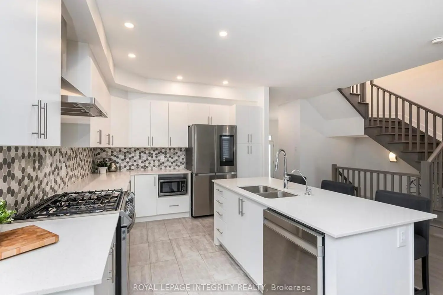 28 Mendoza Way photo 5