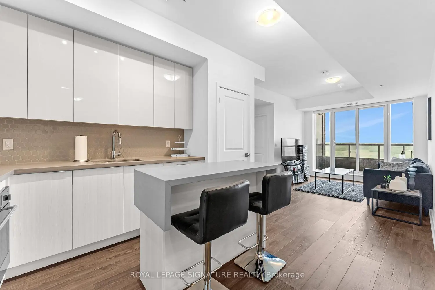 2489 Taunton Road 917