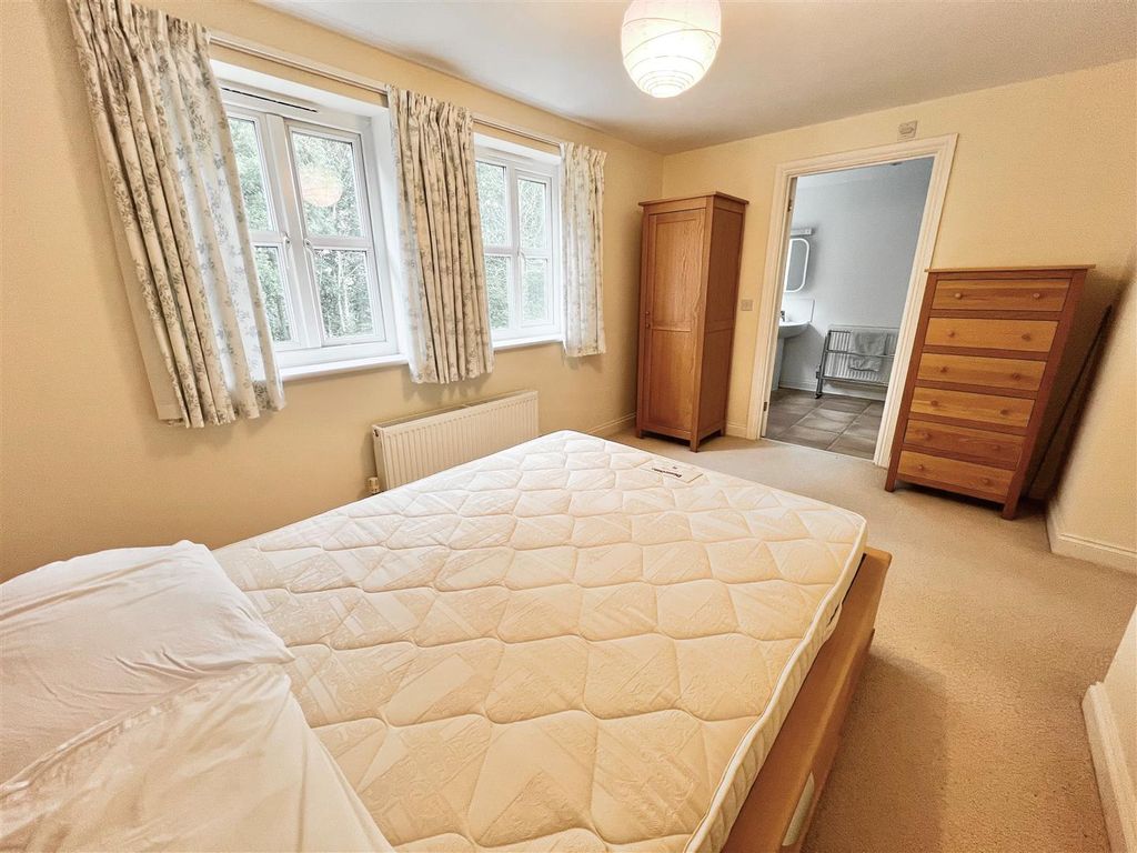Additional image 15 of 5 bed detached house for saleFreshwater, Isle Of Wight PO40