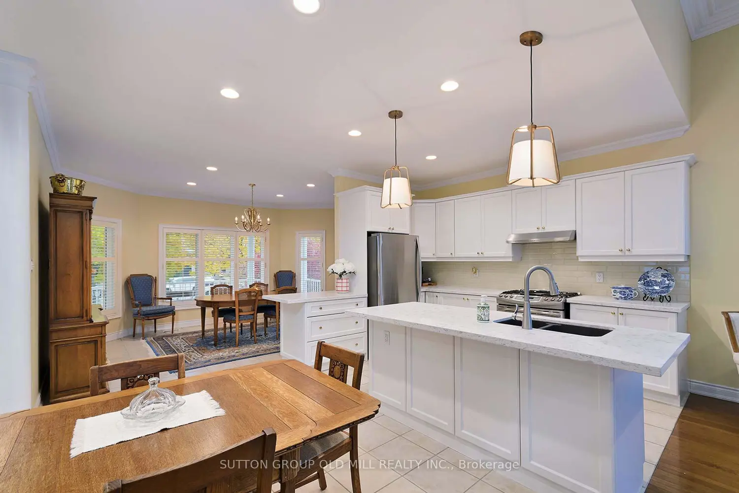 128 Carmela Avenue photo 3
