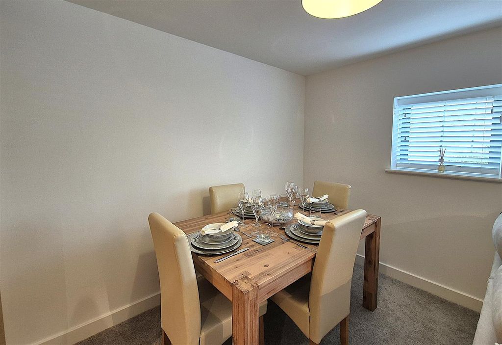 Additional image 14 of 2 bed flat for saleStation Road, Fowey PL23
