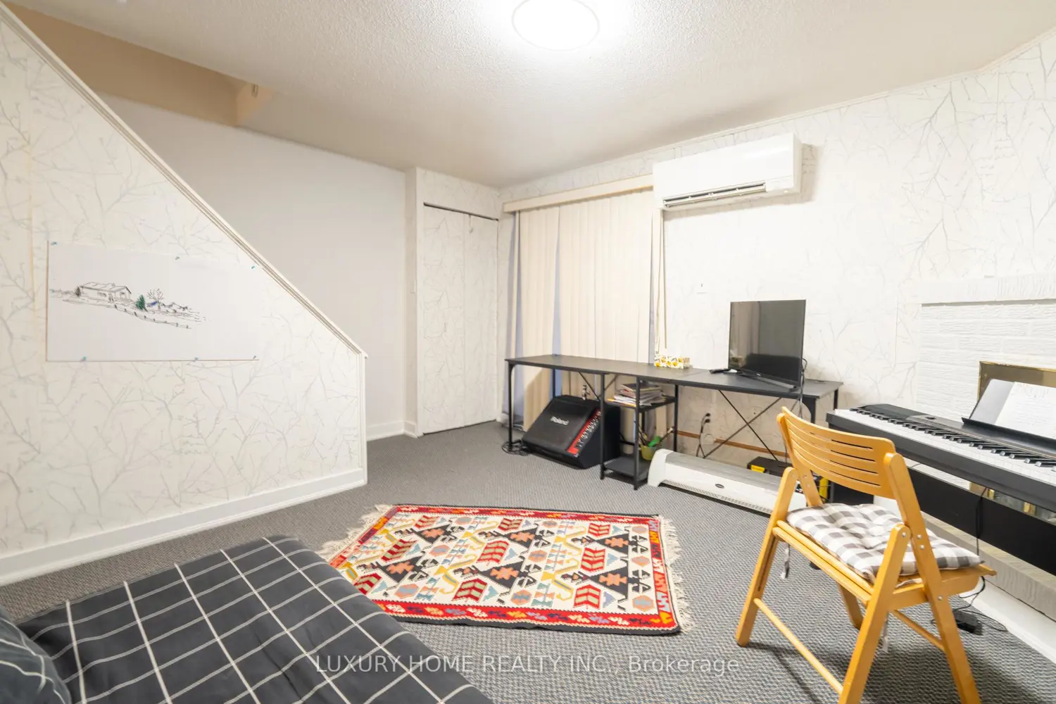 Additional image 18 of 100 Henderson Avenue 2