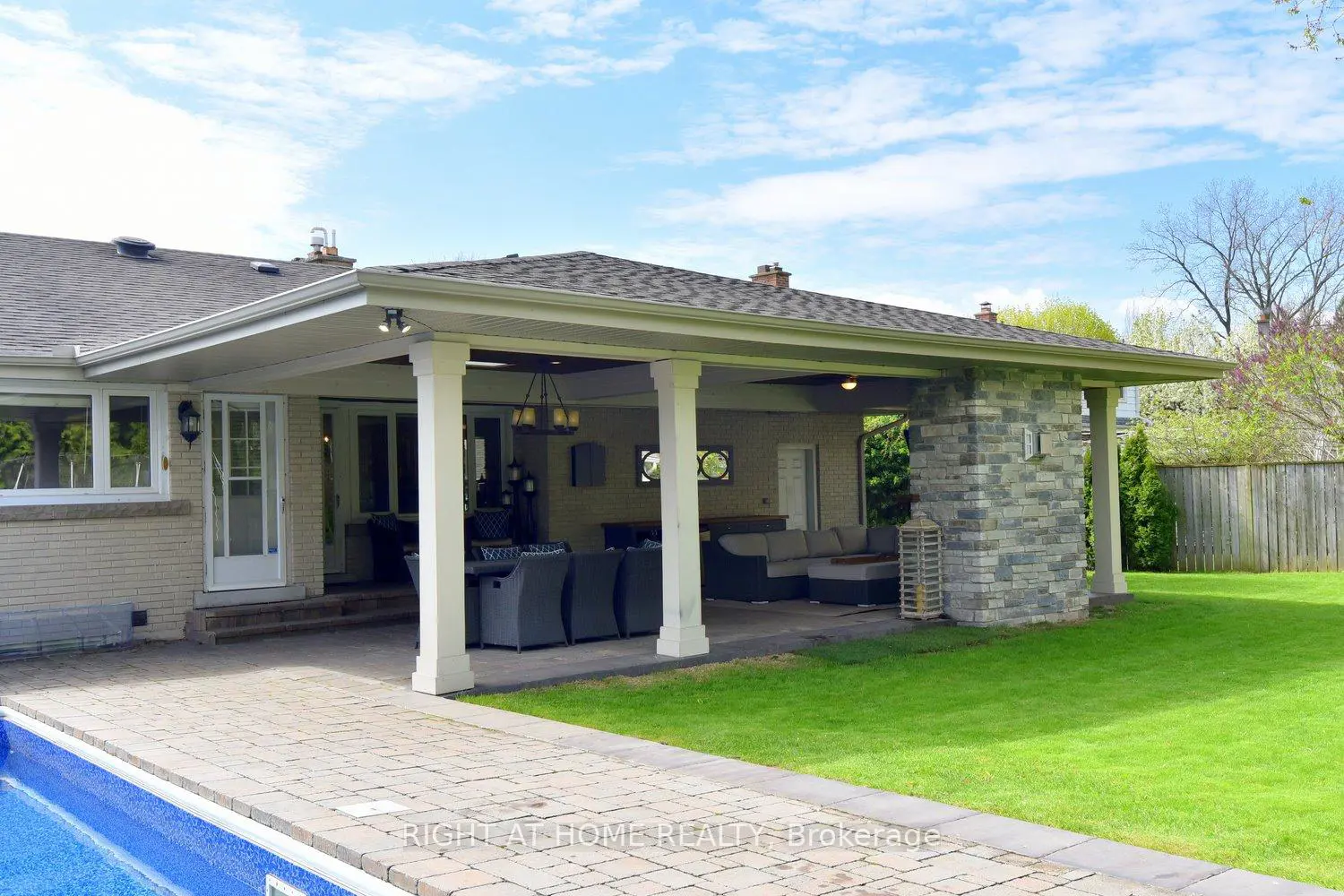 724 Courtland Place photo 4