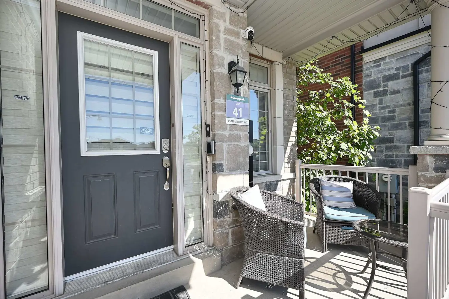 55 Apple Valley Way photo 2
