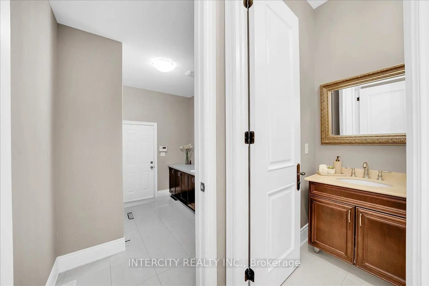 Additional image 9 of 233 Carisbrooke Circle