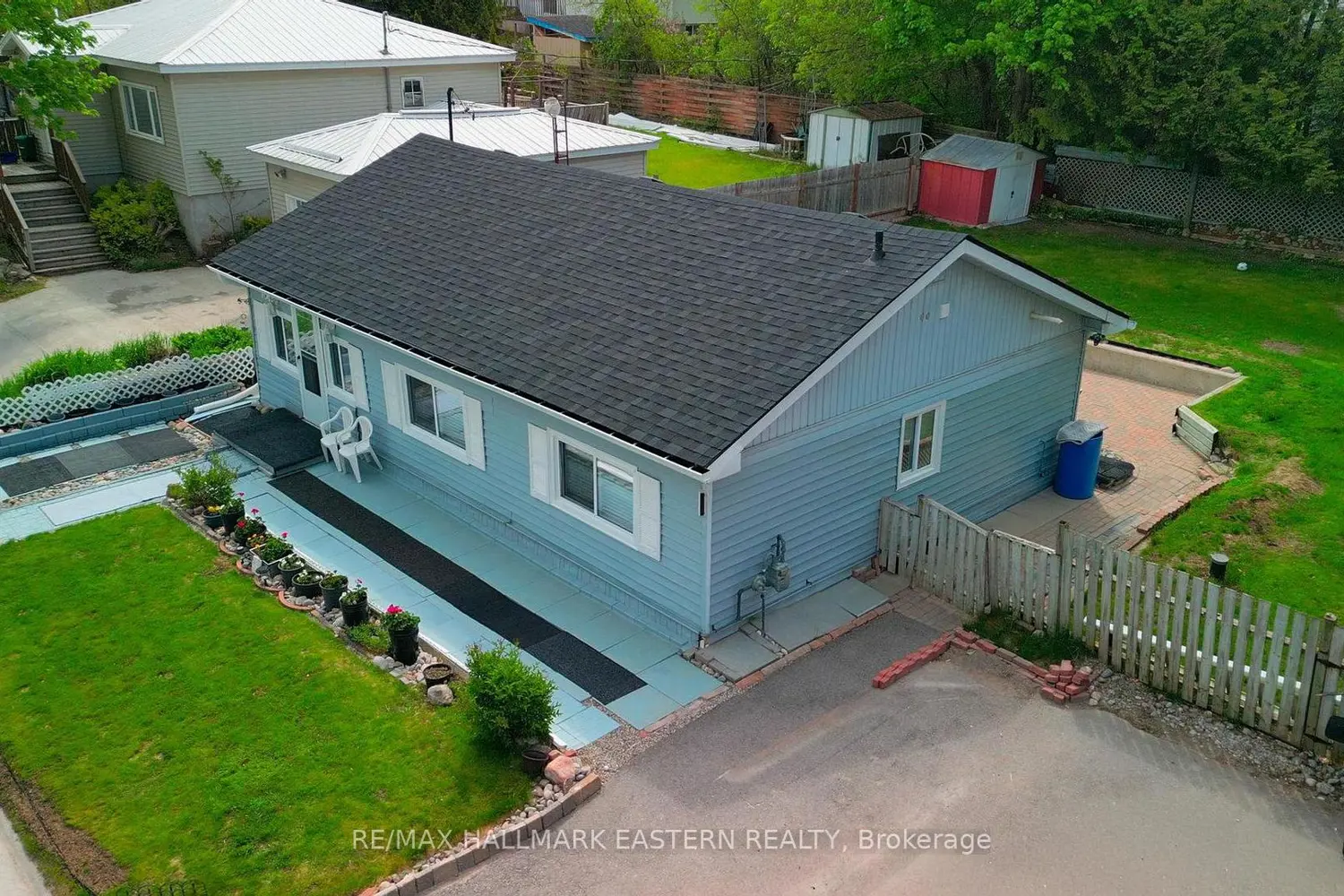 7069 Waverly Street photo 4