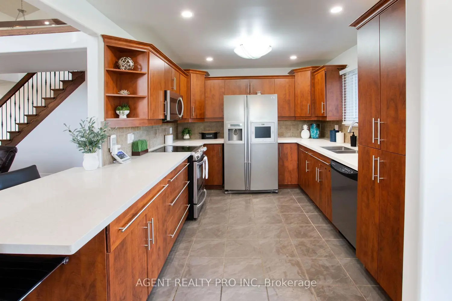 Additional image 10 of 6571 Carroll Drive