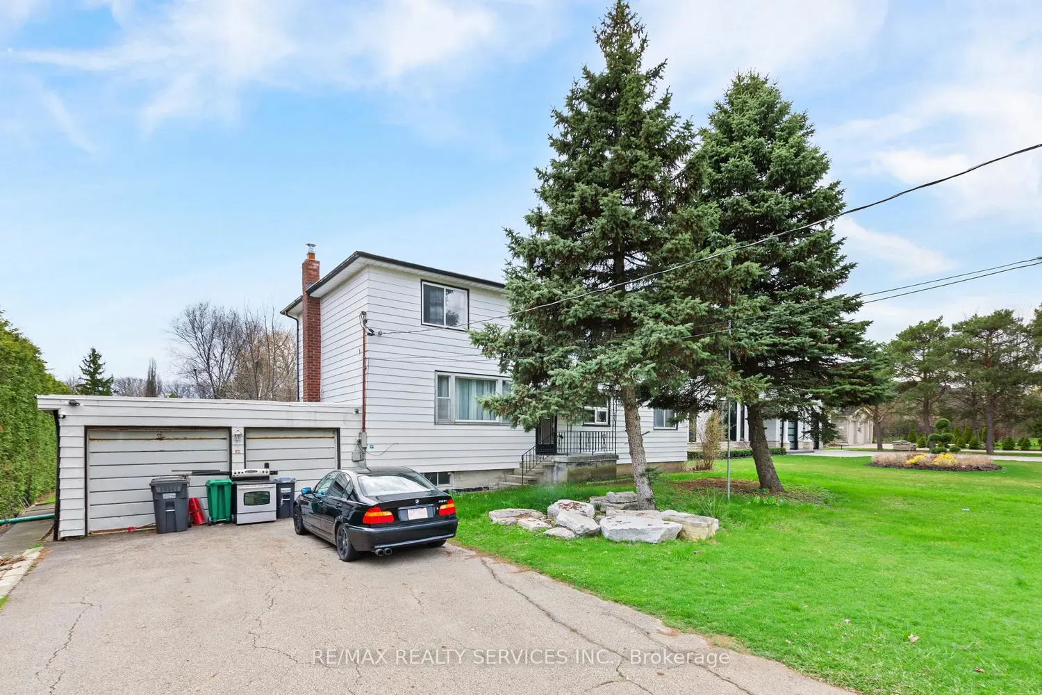 1524 Indian Grove photo 2