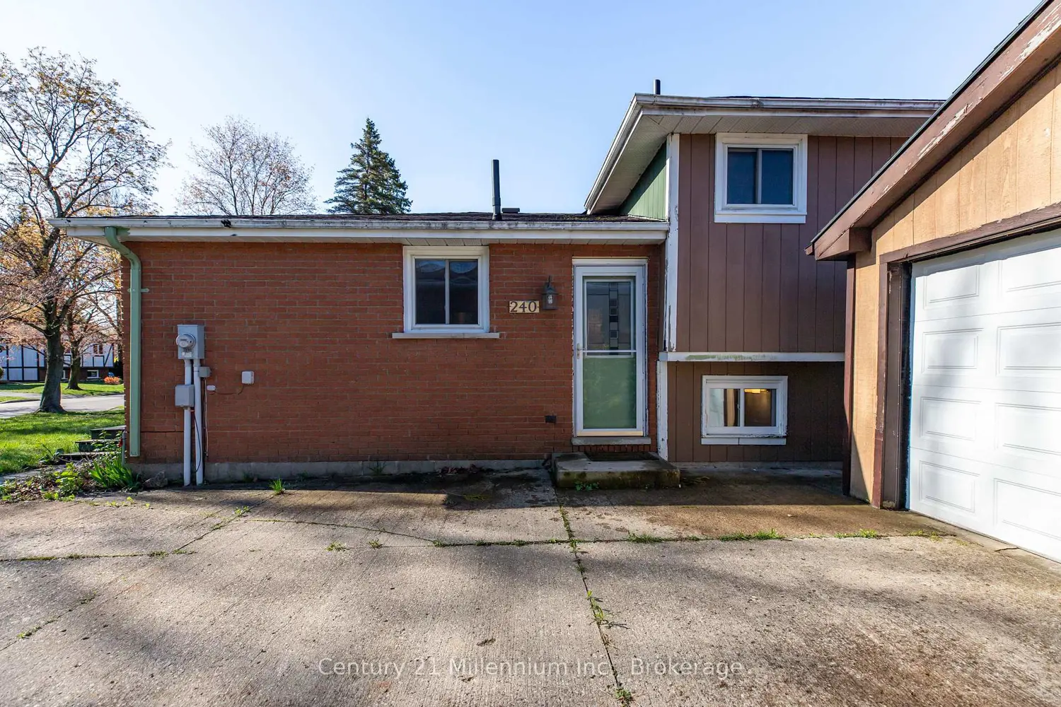 240 5Th A Avenue photo 2