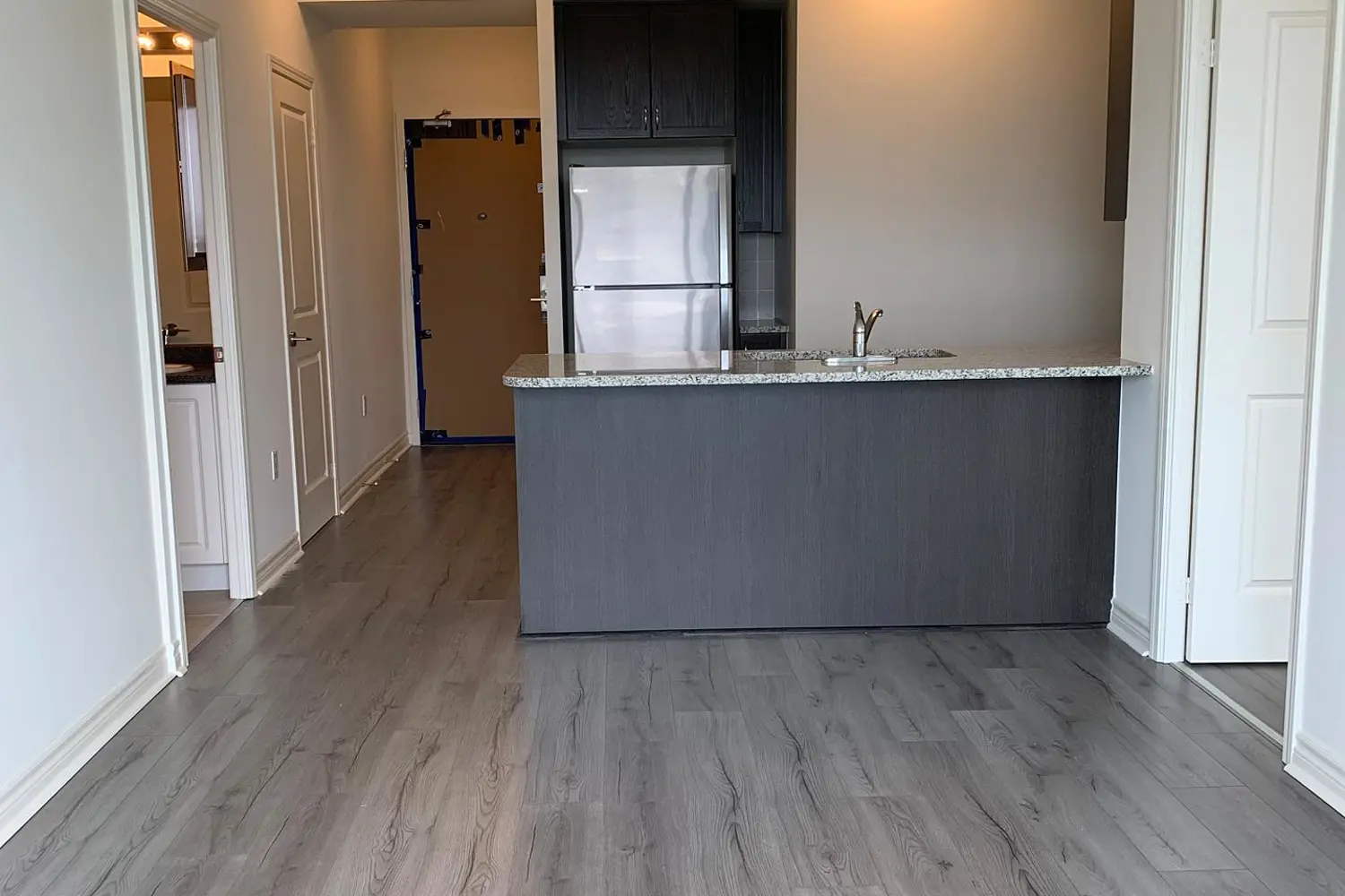349 Rathburn Road 1501 photo 5