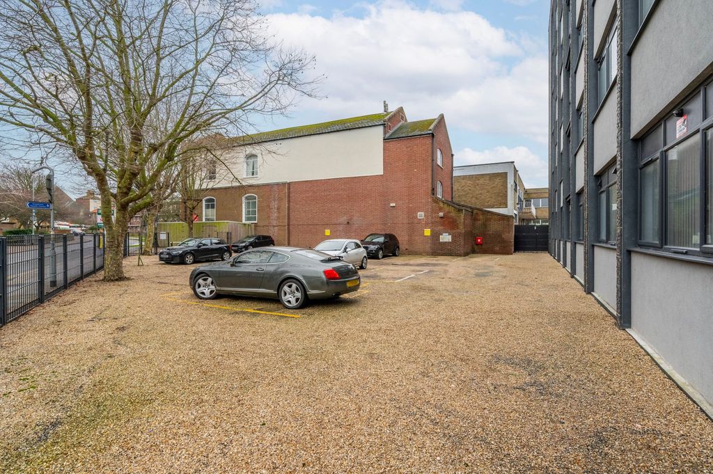 Additional image 15 of 2 bed flat for saleYarmouth Way, Great Yarmouth NR30
