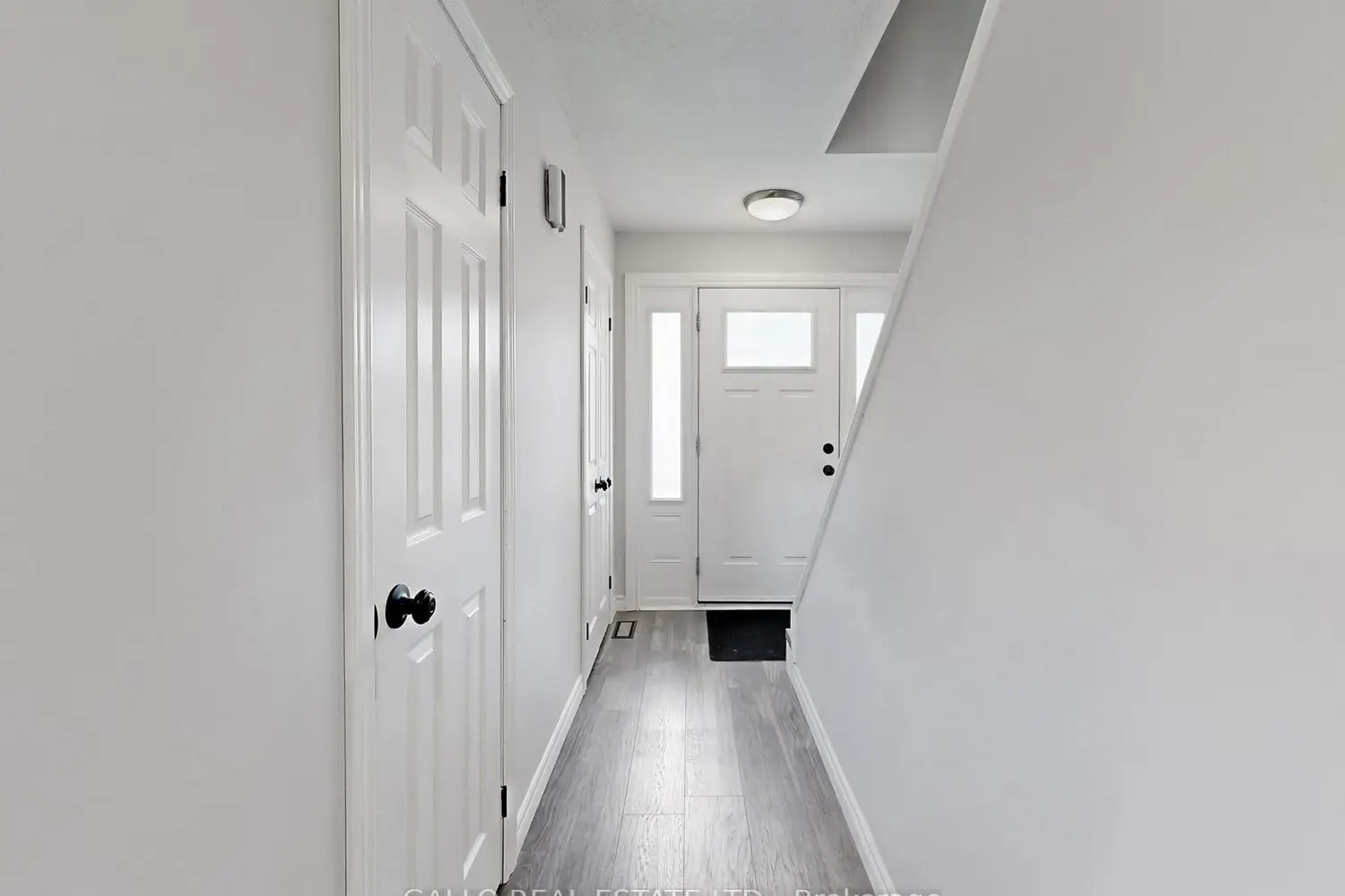 630 Highland Crescent photo 2