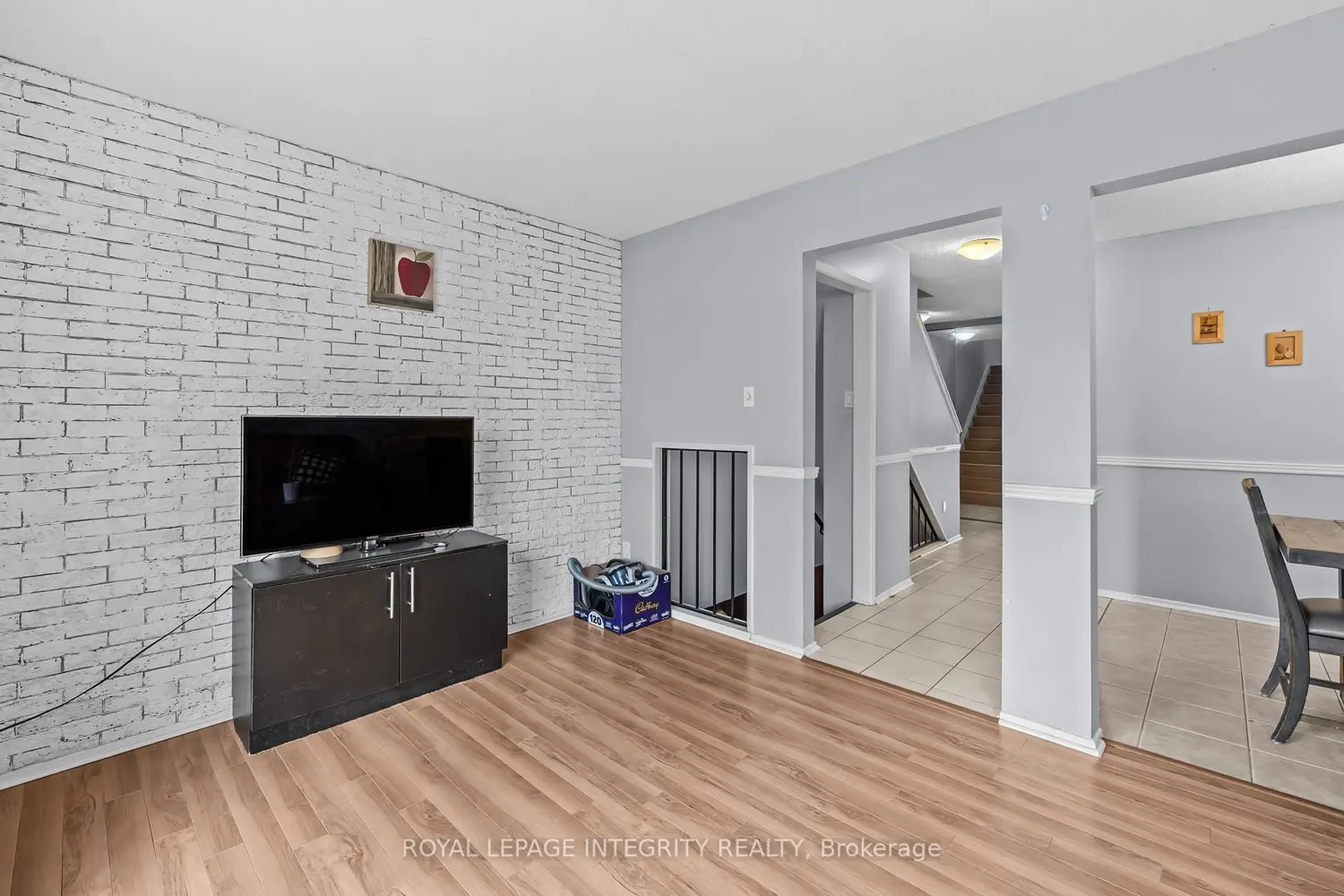 3565 Aladdin Lane photo 4
