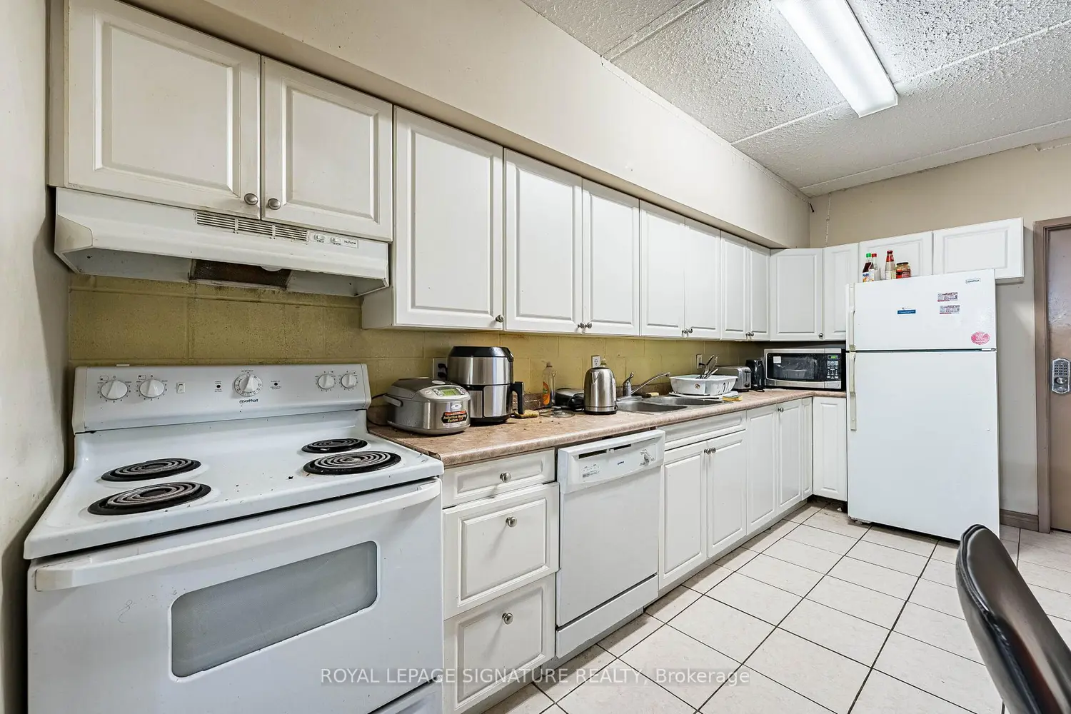Additional image 7 of 251 Lester Street 401