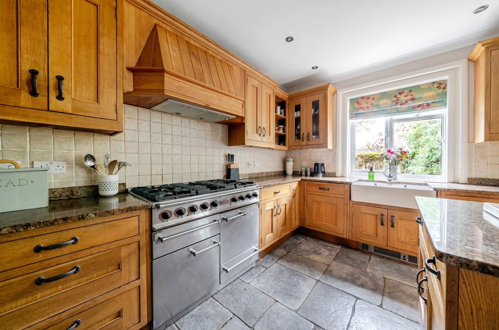 5 bed detached house for saleSt. Leonards, Exeter EX2 photo 5
