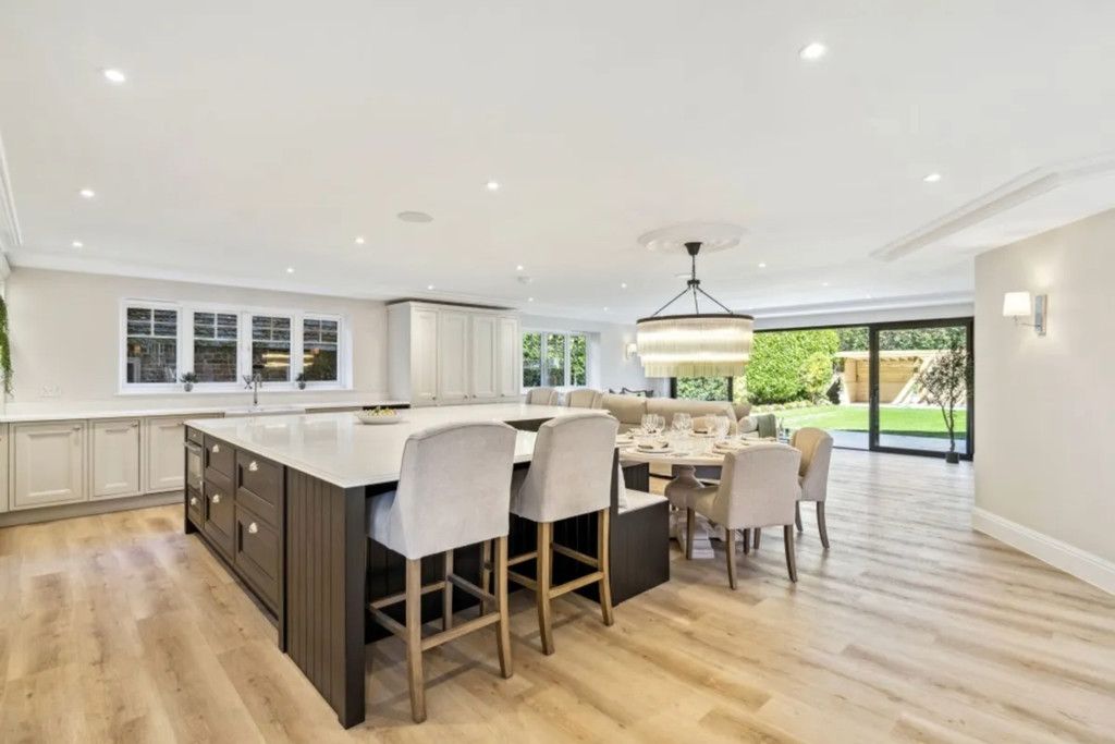 Additional image 18 of 5 bed detached house for saleHedgerley Lane, Buckinghamshire SL9