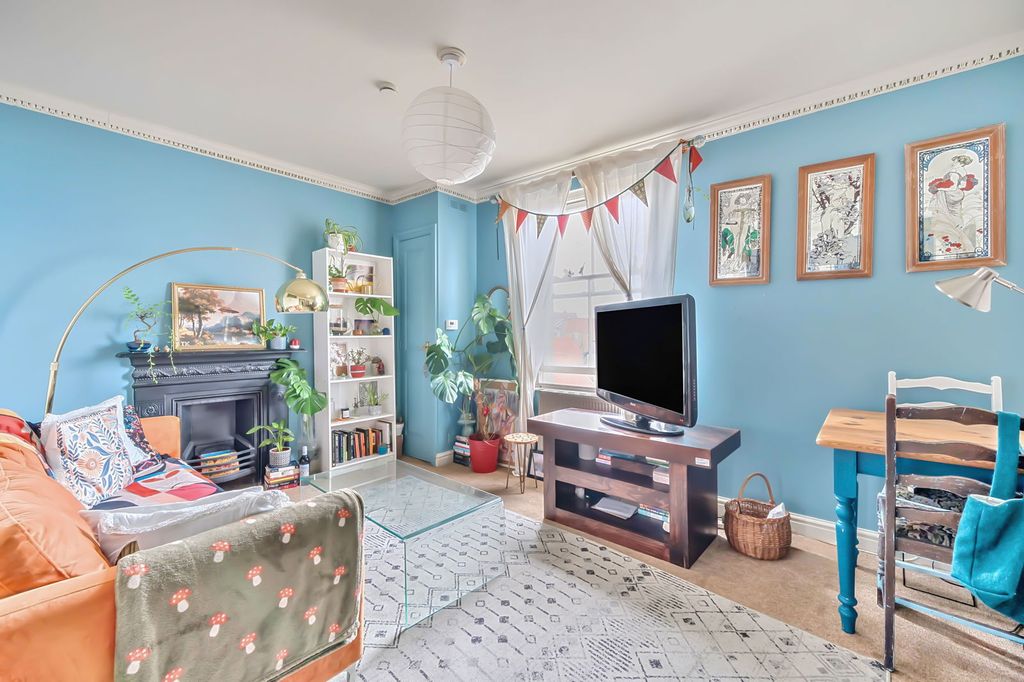Additional image 7 of 1 bed flat for saleCatherine Street, Frome BA11