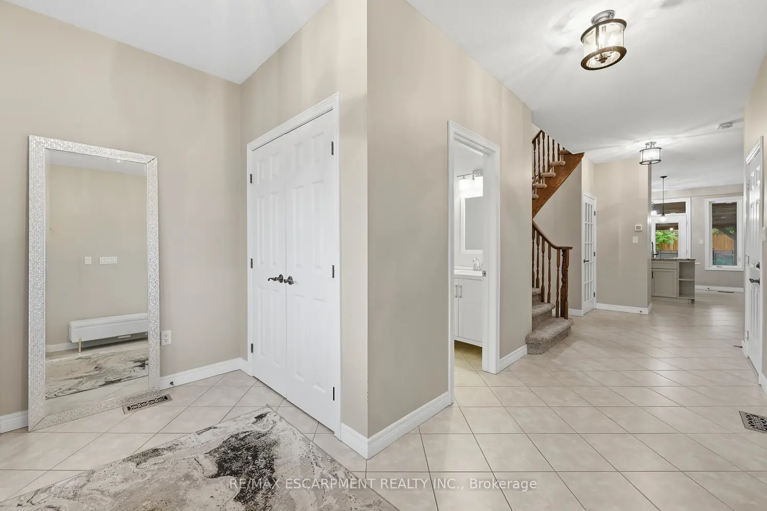 57 Tanglewood Drive photo 4