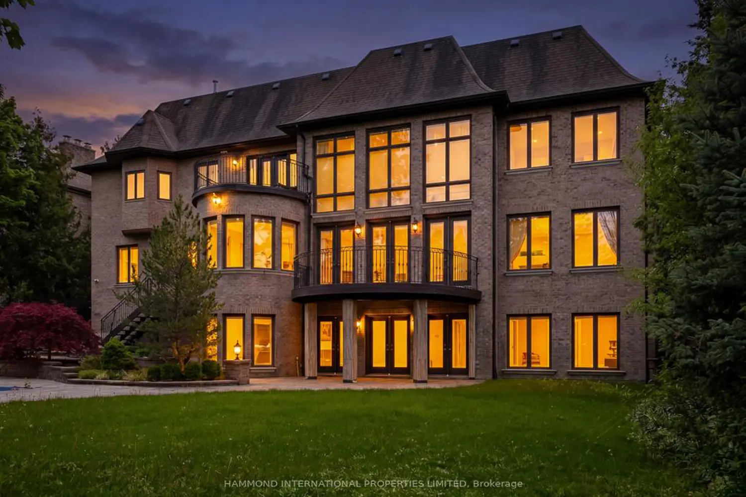 40 Maryvale Crescent photo 2