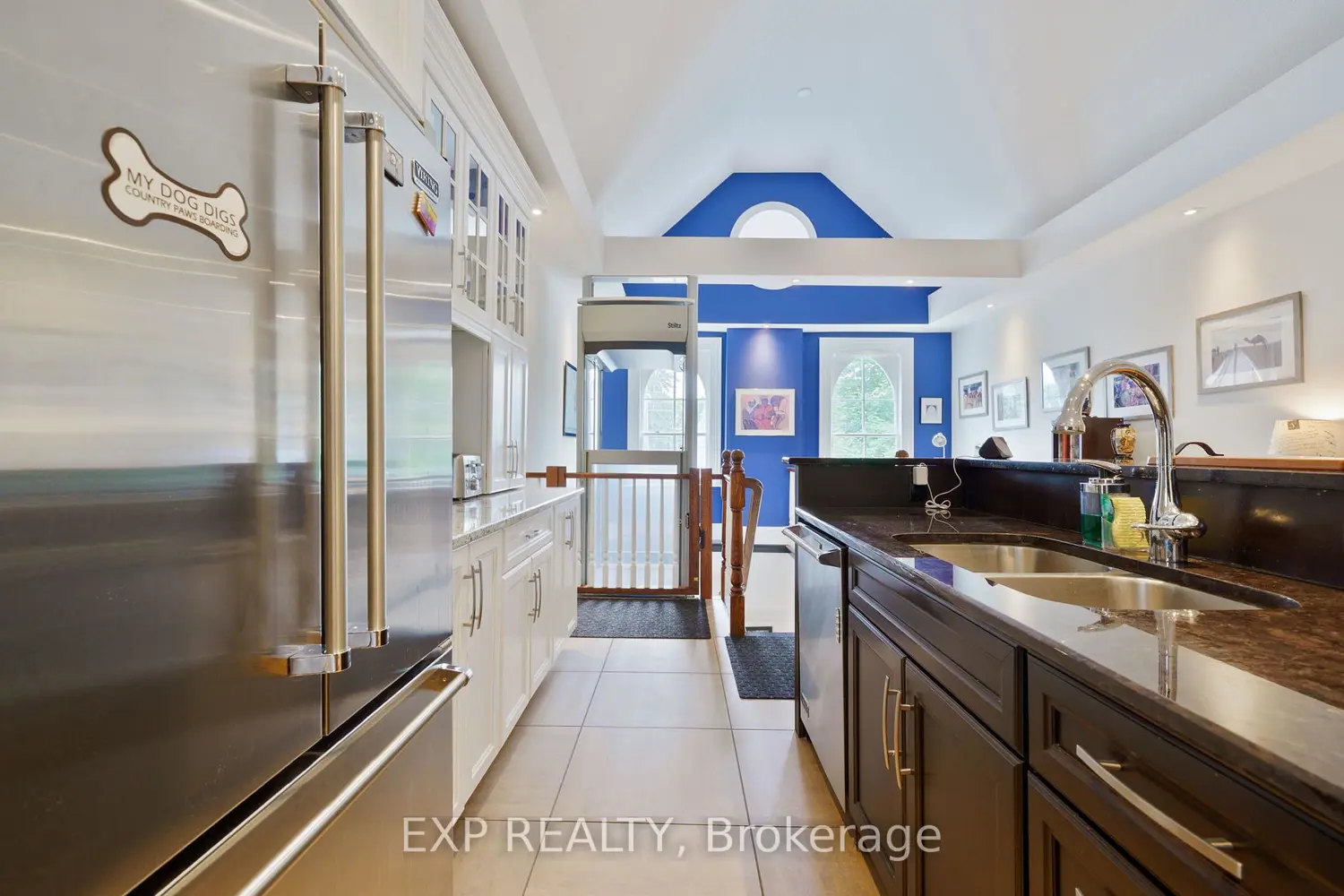80 Barton Street 3 photo 4