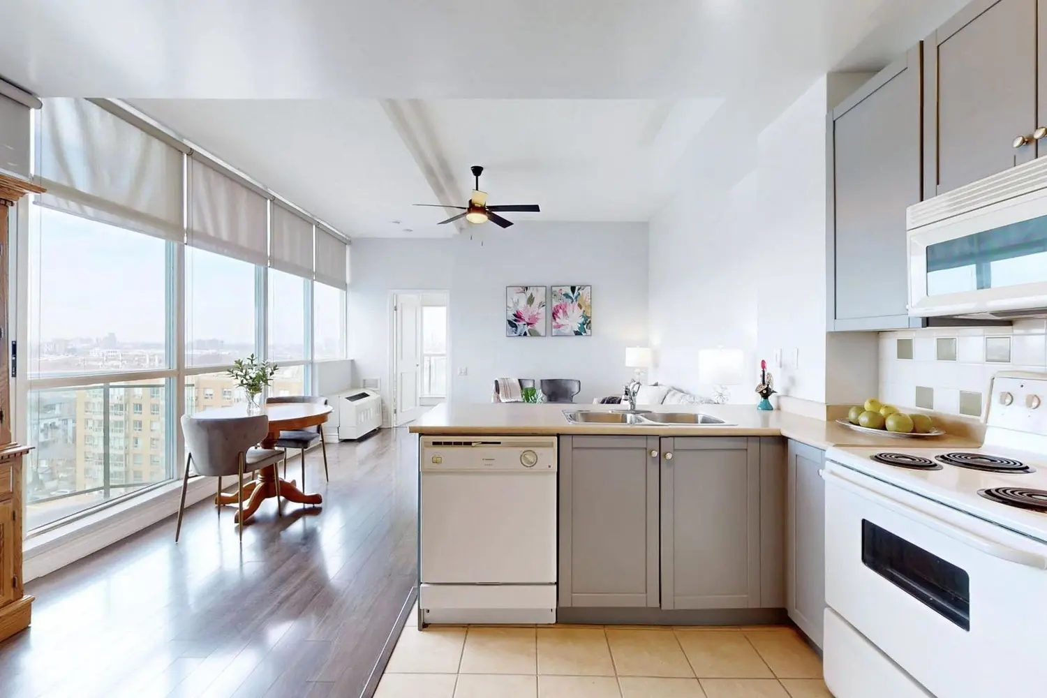 Additional image 9 of 1600 Keele Street 1101
