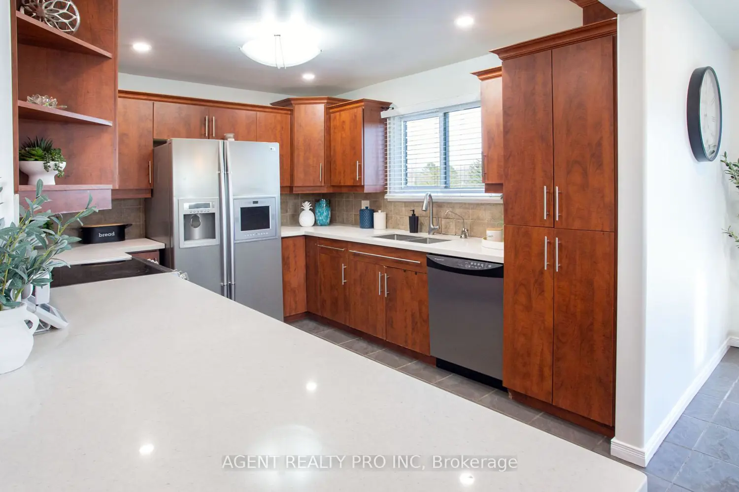 Additional image 12 of 6571 Carroll Drive