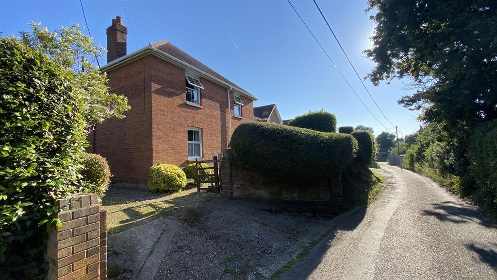 Additional image 20 of 4 bed detached house for saleFreshwater, Isle Of Wight PO40