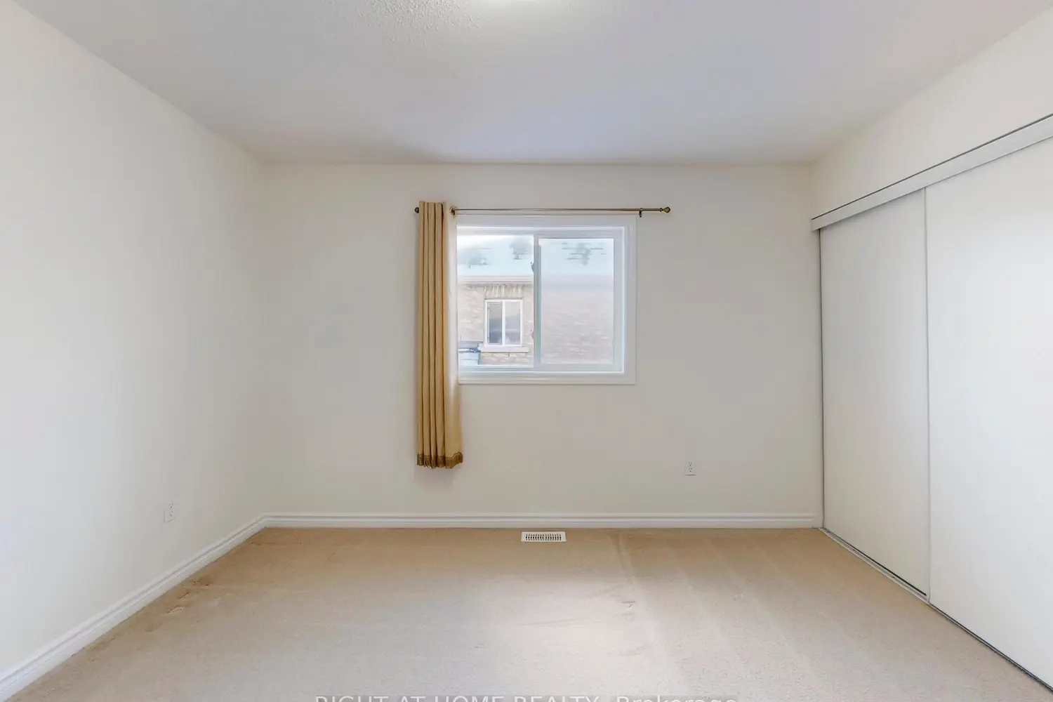 Additional image 14 of 20 Charlemagne Avenue