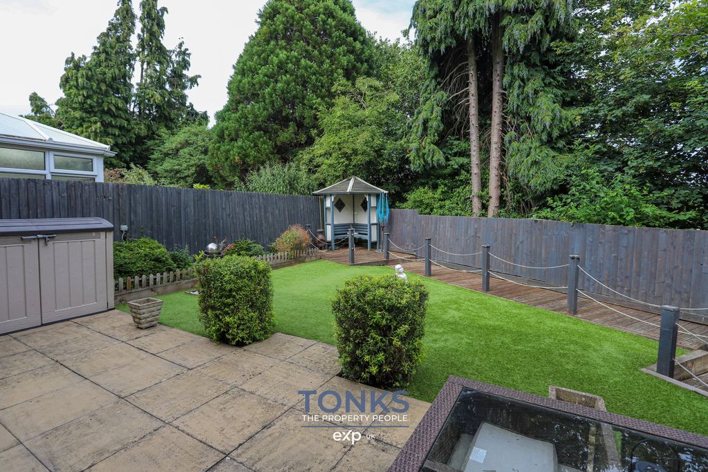 Additional image 39 of 5 bed detached house for saleCavalier Drive, Halesowen B63