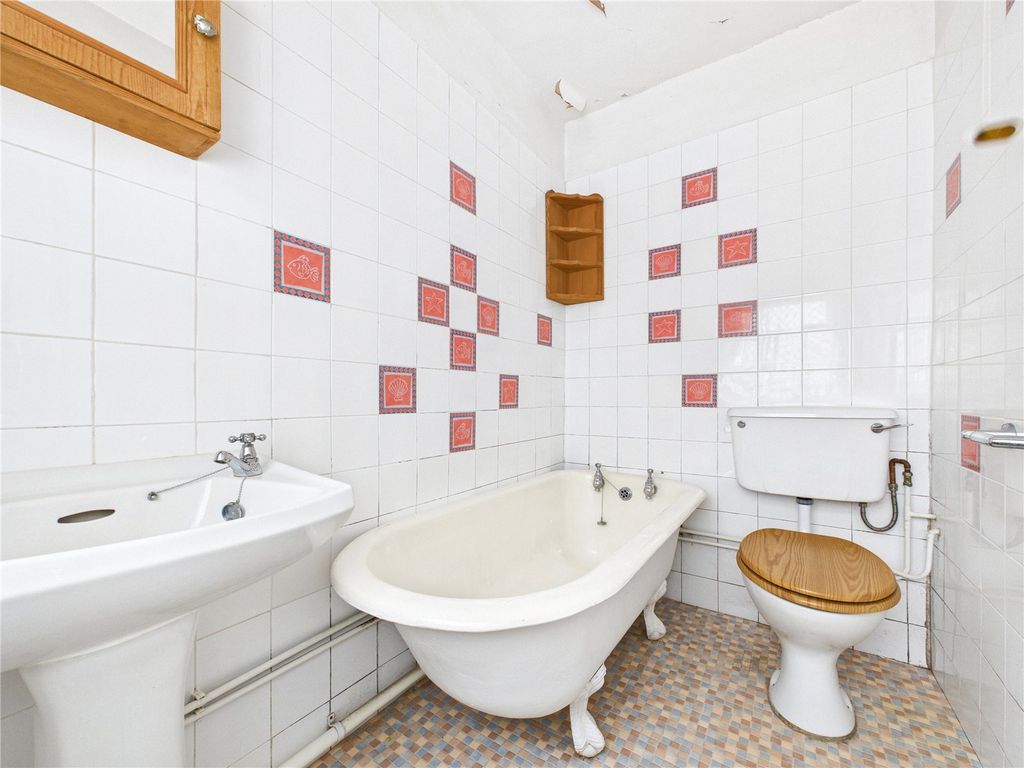 Additional image 11 of 4 bed detached house for saleRosebery Road, Felixstowe, Suffolk IP11