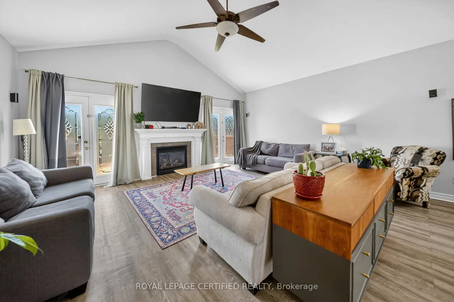 91 Candlewood Drive photo 5